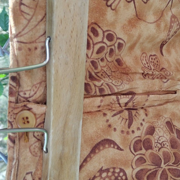 Skirt - Picture 7 of 8